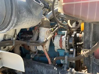 USED 2001 INTERNATIONAL 4900