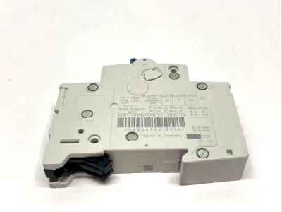 USED ALLEN-BRADLEY SERIES D 5A CIRCUIT BREAKER
