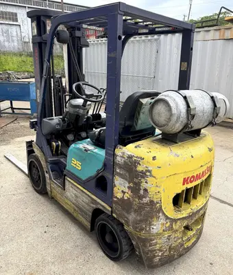 USED KOMATSU FG25ST-12