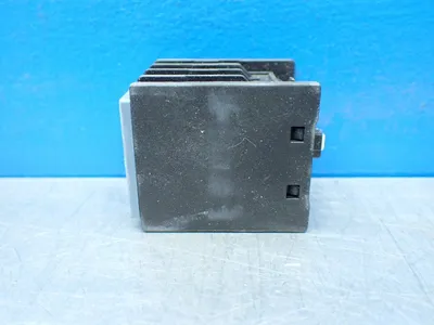 NEW SIEMENS 3RH29111MA11