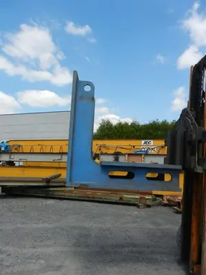 USED CLAMPING TABLE 1500 X 1540 X 800 MM