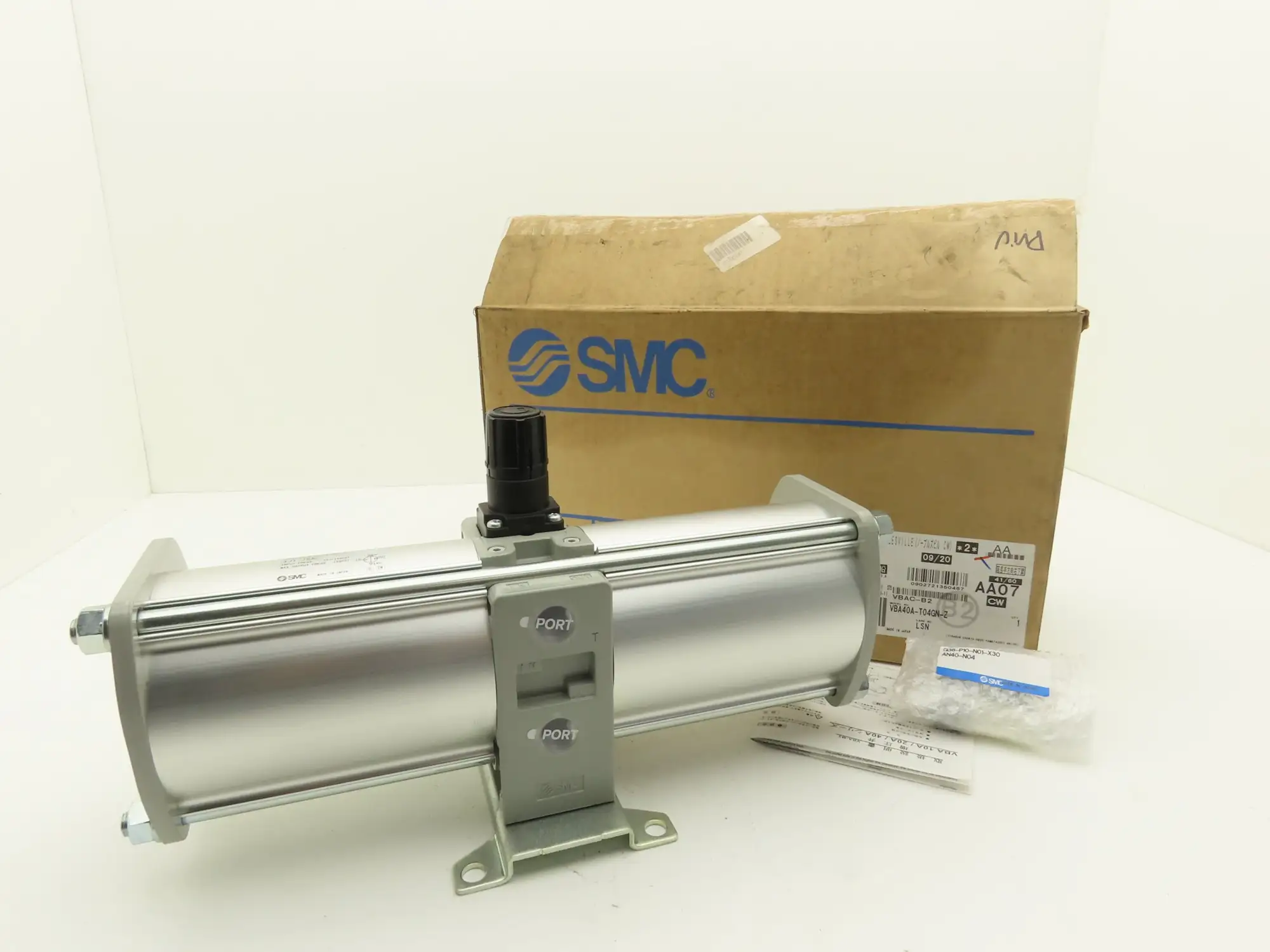 SMC VBA40A-T04GN-Z Booster Regulator 0-145psi 1/2"NPT