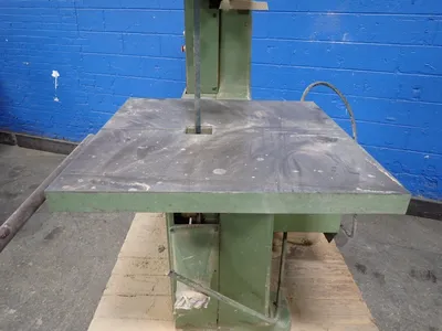 Danckaert 31" Throat Vertical Band Saw