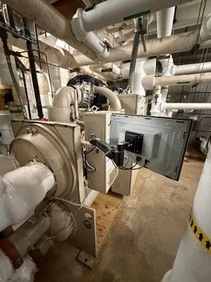 2018 DAIKIN-MCQUAY WMC250DBS-ER10 Chillers | Perry Equipment (12)