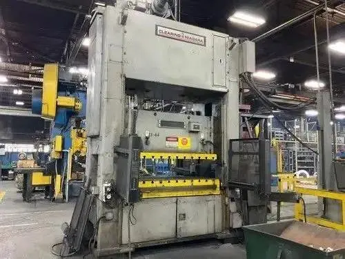 Used CLEARING NIAGARA SE2-200-72-42 Straight Side Presses | D & D Industries #438559