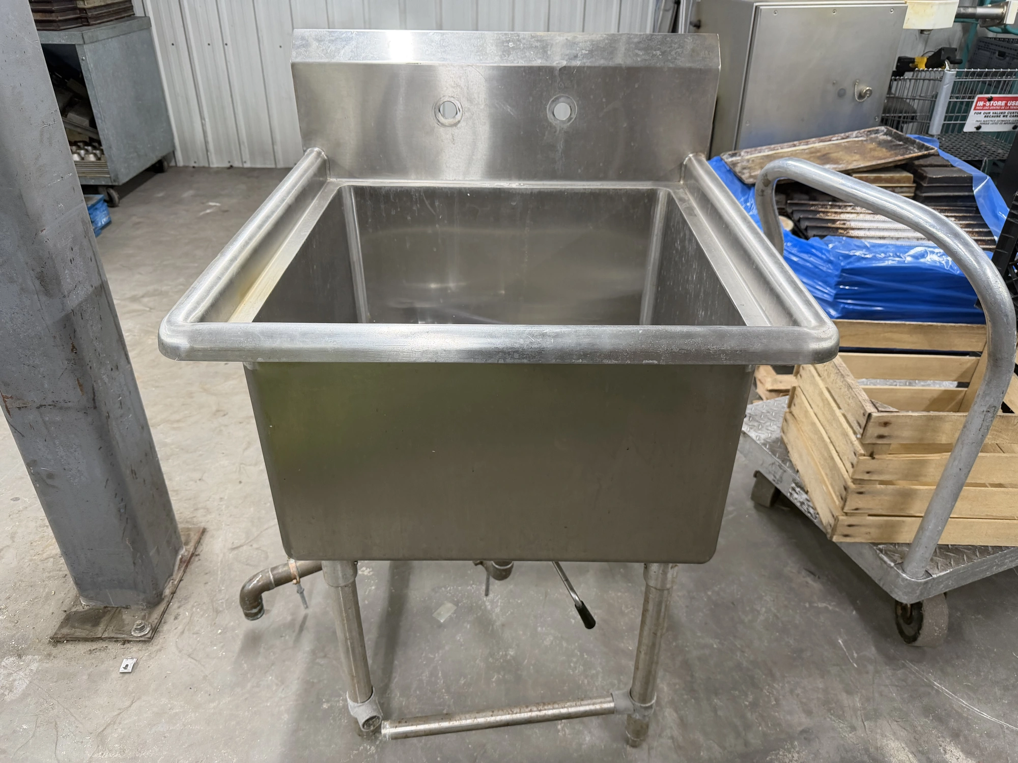 Used _UNKNOWN_ _UNKNOWN_ Sinks Michigan US | Miedema Asset Management Group #1487783