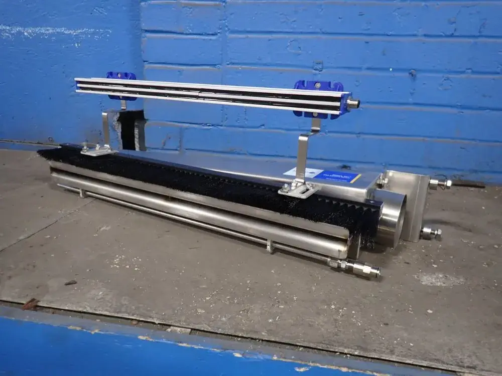 Simco Ion 24" Neutro-vac Web Cleaning System
