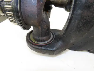 Hyster E50XM-33 Electric Forklift Rear Axle Dual Hydraulic Steering Assembly