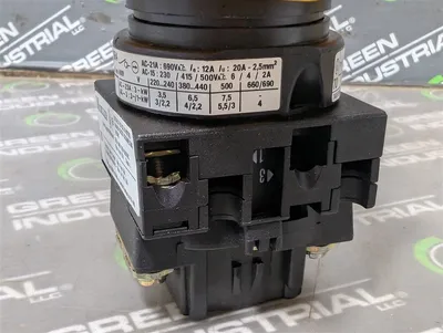 Moeller T0-1-8200/EA/SVB Rotating Cam Lockable Main Switch New NIB