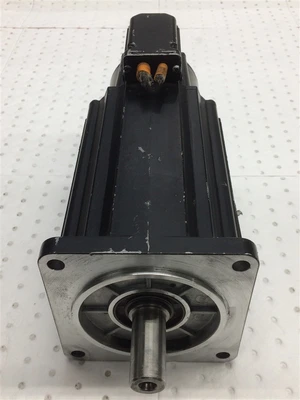 USED INDRAMAT MKD090B-047-KGO-KN-PERMANENT MAGNET MOTOR