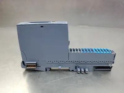 USED Siemens 6ES7132-6BF00-0BA0 Output Module w/6ES7193-6BP20-0BA0 Base