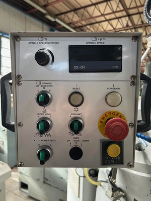 3 HP MILLTRONICS Vertical Mill