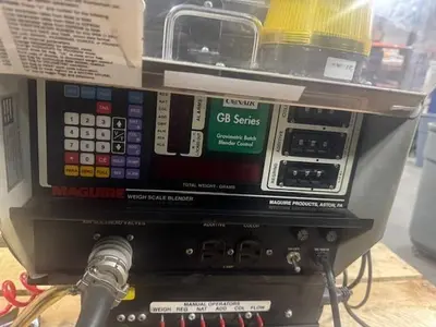 USED 200 LB./HR, 4 COMPONENT CONAIR GRAVIMATIC BLENDER