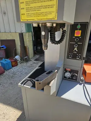 USED 1998 HAEGER 618-1L