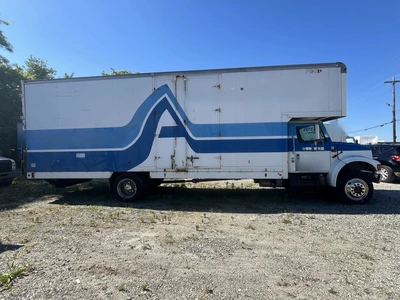 Used 1992 INTERNATIONAL 4200 4X2 Box trucks North Carolina US | Proxy Equipment #1388876