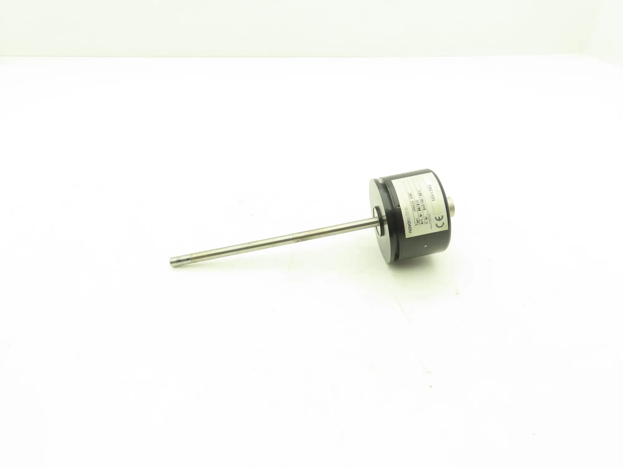 Novotechnik IP-6516-A502 Rotary Sensor Encoder Potentiometer Ext Shaft