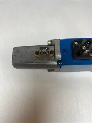 USED VICKERS KFDG4V-3-33C20N-Z-M-U1-H7-20