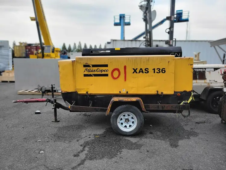 Used 2006 ATLAS COPCO XAS136DD AS F AC LEG Air Compressors (Misc) British Columbia CA | Lenmark #270944