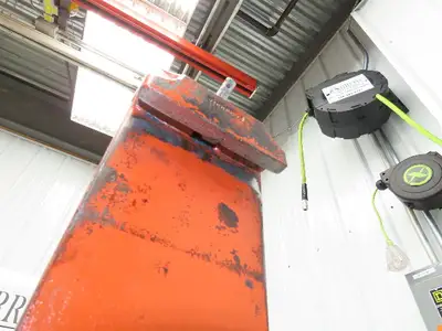 Used CASCADE _UNKNOWN_ Forklift Attachments Indiana US | Arrow Industrial #1366961