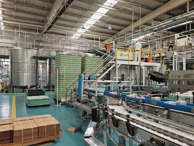 Complete Beverage Can Line with Sarcmi 20 Valve Can Filler / Comaco 4 Head Seamer