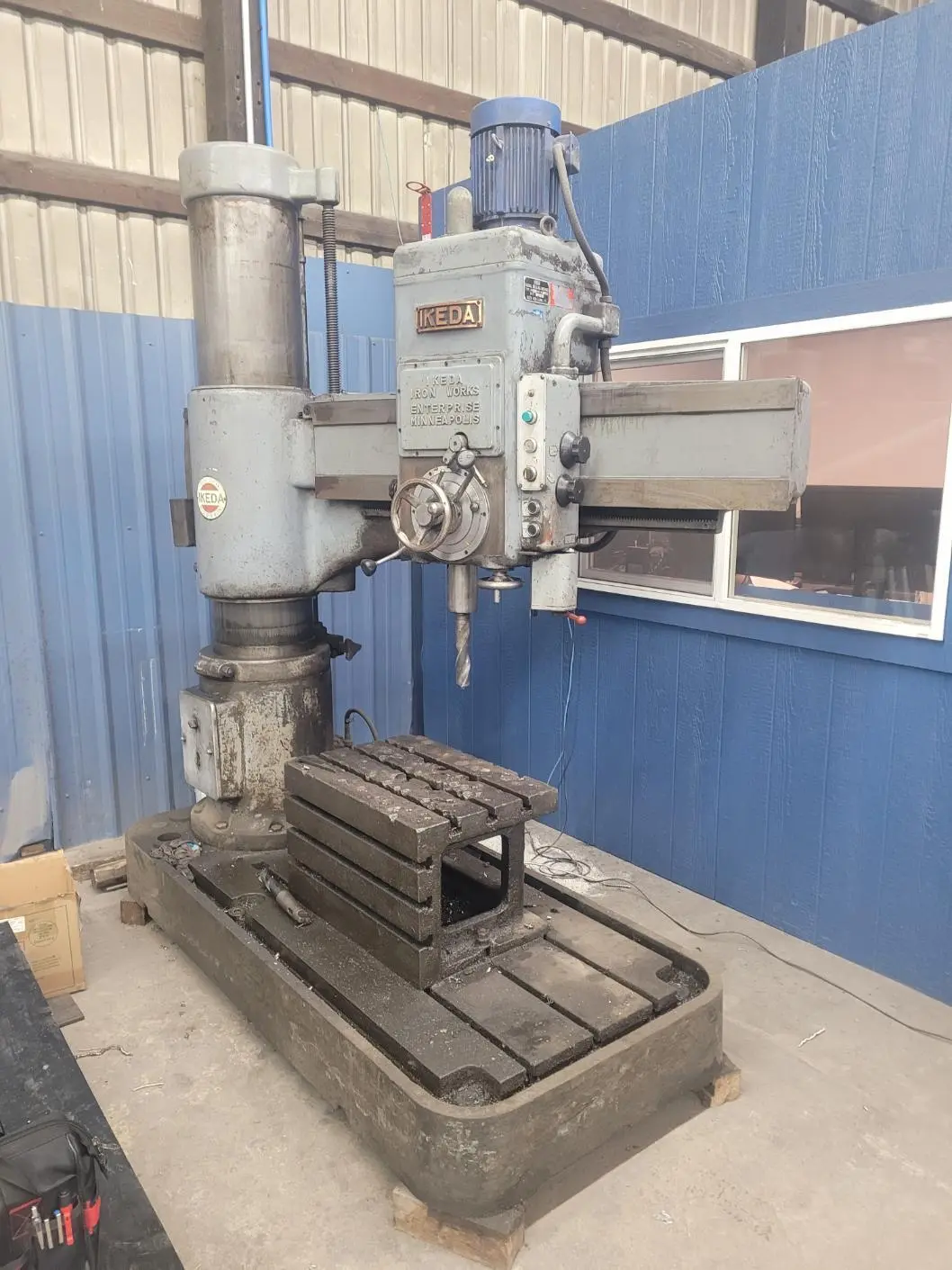 USED 1975 IKEDA IRON WORKS RM1300