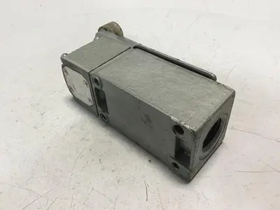 USED TELEMECANIQUE C2JK05