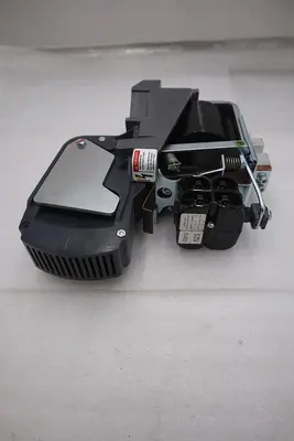 Hubbell HC14-193-100-582 DC Contactor 1000 Amp 600VDC Interlock 125VDC Coil NEW
