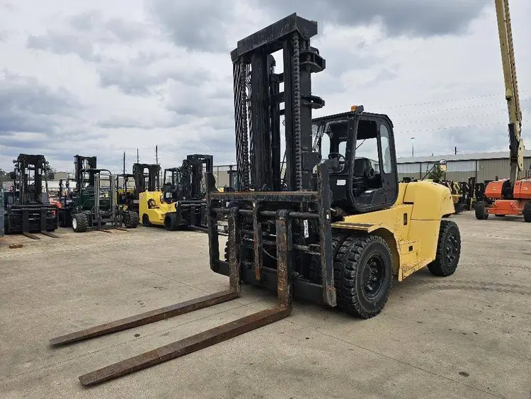 Used 2013 CAT P33000 Misc Forklifts Illinois US | Somerset Equipment Sales #1543026