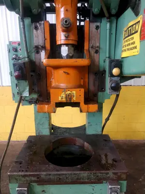 USED BLISS C60STROKE ................. 4"ADUSTMENT .............. 3"SHUT HEIGHT ............ 14.25"