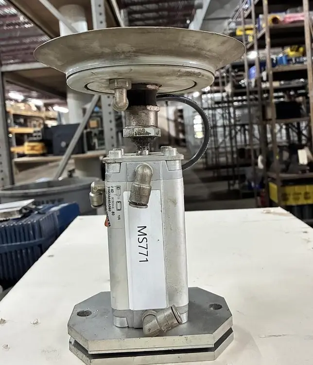 Used AIRTEC 1743-11 Vacuum Lifts, Sheet Metal Lifters Ohio US | Surplus Asset Holdings #1265679