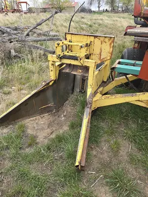 USED NEW HOLLAND 1068