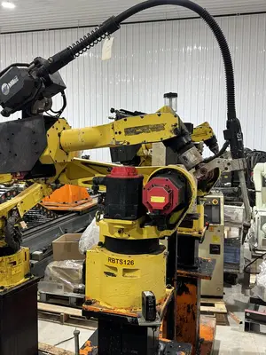 Used 2004 FANUC ARCMATE 100IB Robots Michigan US | RAB Industries, Inc. #184557