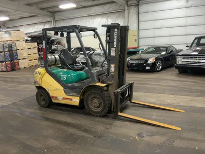 USED 2010 KOMATSU FG25T-16