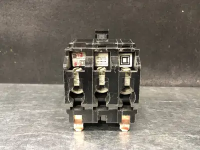 USED SQUARE D QOB360