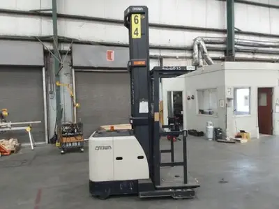 USED 2016 CROWN SP4050-30