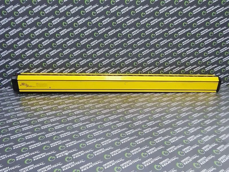 Sti MG46-30-1215-R-A2-CX1 Light Curtain Receiver 48" 70122-1146 Used