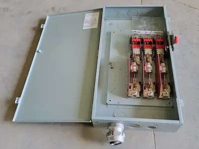 USED 2005 EATON 1HD365