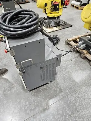 USED 2015 FANUC R-2000IC/210F
