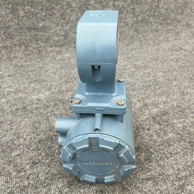 Used Rosemount 8732EST2A1N0DA1M4 Flowmeters California US | Davliegogo LLC #1706017