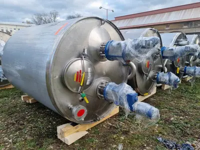 _UNKNOWN_ _UNKNOWN_ Tanks SS Europe 5,000-9,999 Litres | Perry Equipment (7)