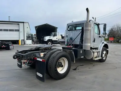 Used 2010 FREIGHTLINER BUSINESS CLASS M2112 Cab Chassis trucks Washington US | Puget Sound Truck Sales #1546504