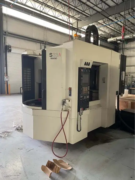 Used MAKINO S33 VERT MACHINING CENTER Vertical Machining Centers Illinois US | Asset Exchange Corporation #1131305