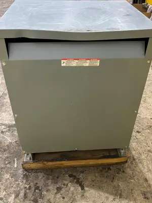 112.5 KVA SQUARE D 480 <-> 208Y/120 ELECTRICAL 3 PHASE TRANSFORMER: YOBRO #24135