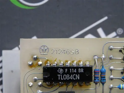 USED MOOG D124-013-A001
