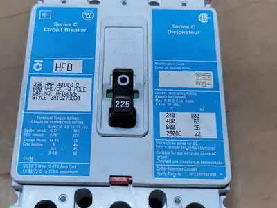 USED CUTLER-HAMMER HFD3225