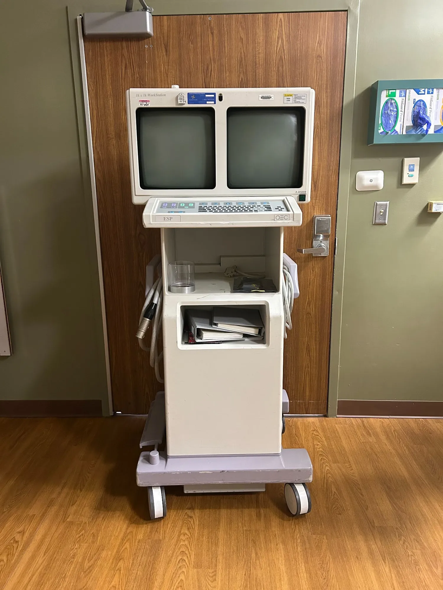 USED 2000 OEC 9800