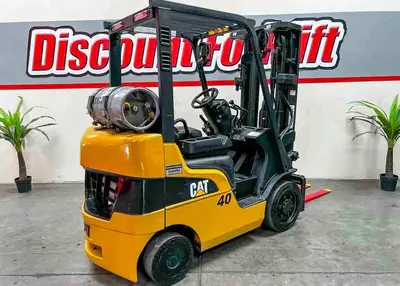 USED 2019 CATERPILLAR 2C3000