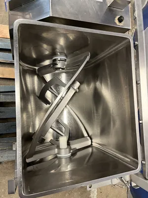 USED DANIELS FOOD EQUIPMENT DMX QUAD 100