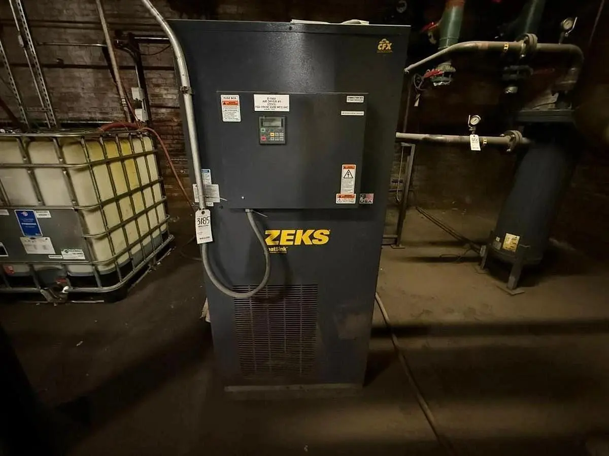 ZEKS 1200HSFA6F8 Refrigerated Air Dryer 2400 SCFM HeatSink Cycling 575VAC 3PH