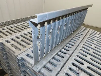Interlake 9"x 30" Galvanized Steel Slotted Pallet Racking Deck 34"D Rack 100pcs